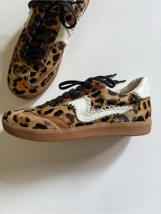 Dolce Vita Shoes - NWT DOLCE VITA NOVICE STITCH DK. LEOPARD SNEAKER 8.5